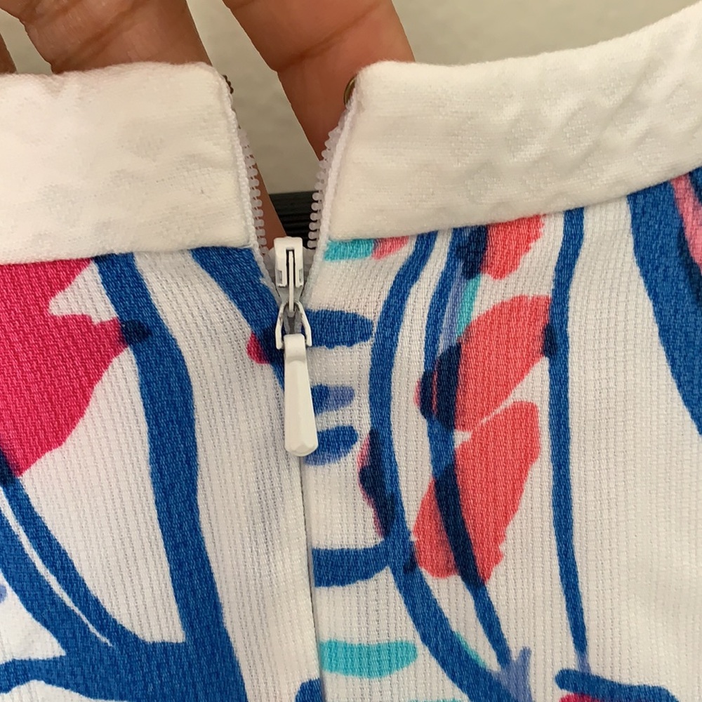 Lilly Pulitzer pearl Resort white red right return sailboat shift dress
Size 2 - Picture 6 of 7